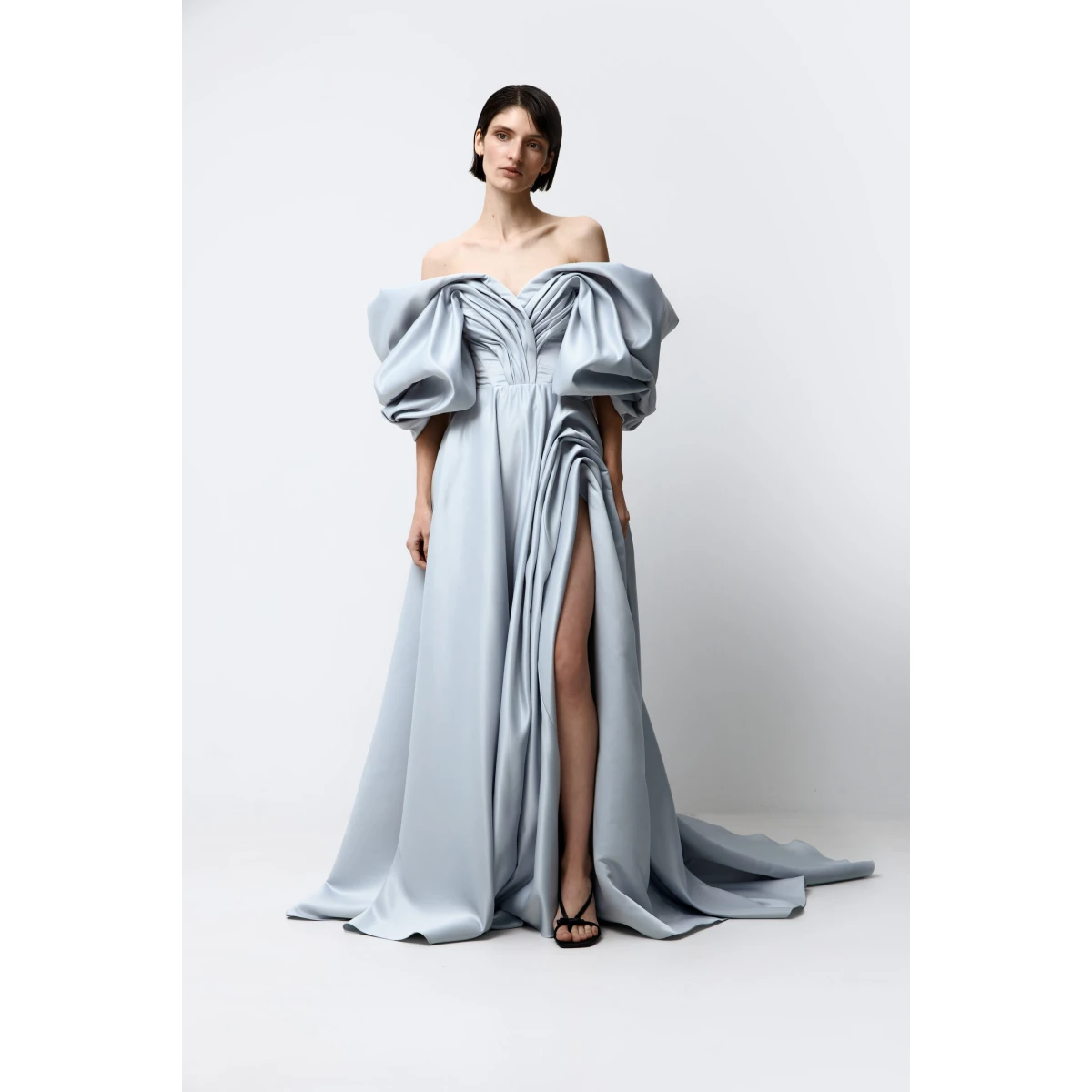 Monetre gowns