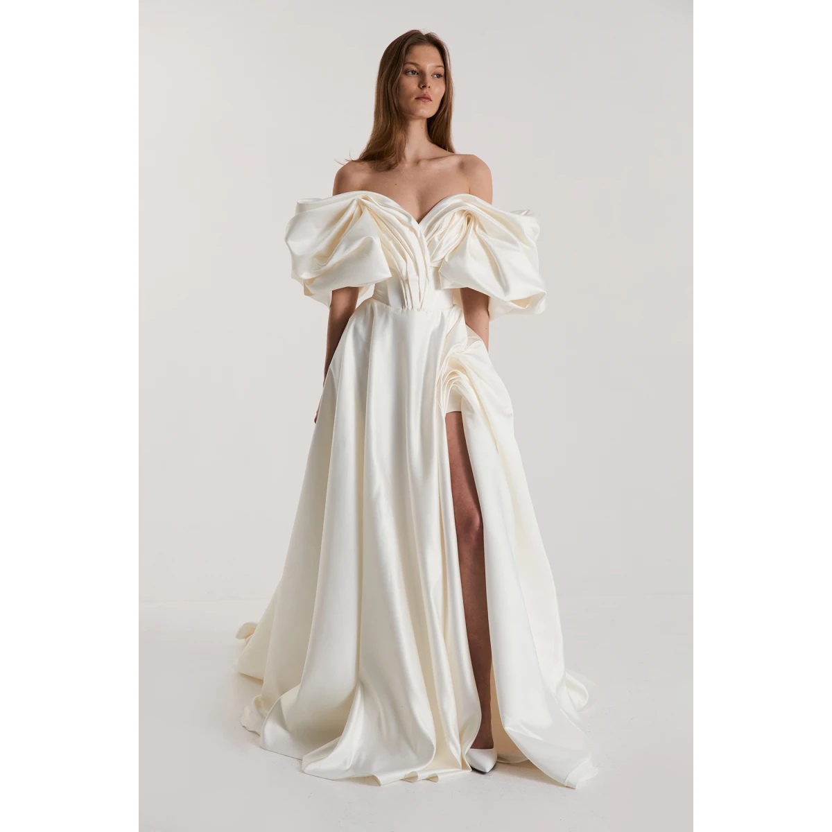 Monetre gowns