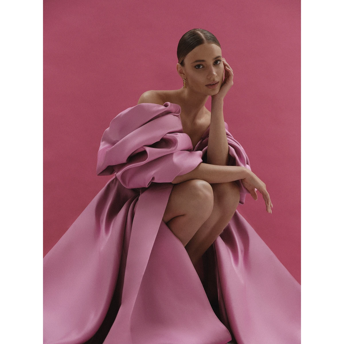 Monetre gowns