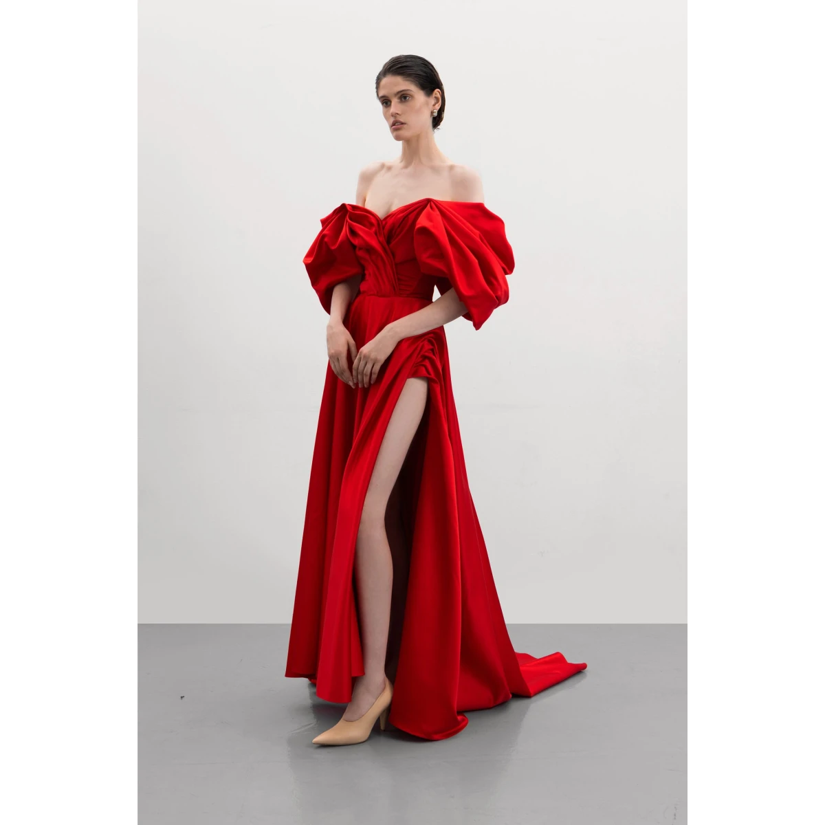 Monetre gowns