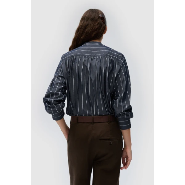 Oroton clothing