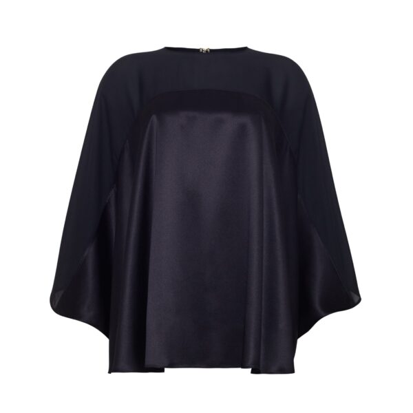 Image of model facing forward– apollo top