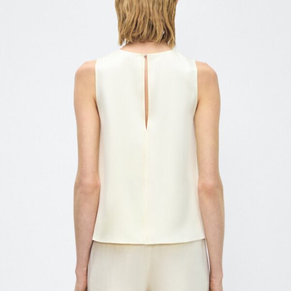P25 collection: Crafted from luxurious double-face silk charmeuse