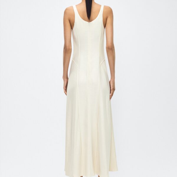 Crafted from versatile stretch canvas
