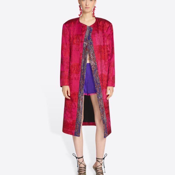 in layered jacquard cotton acetate.