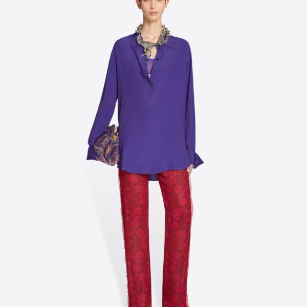 in acetate silk crepon.