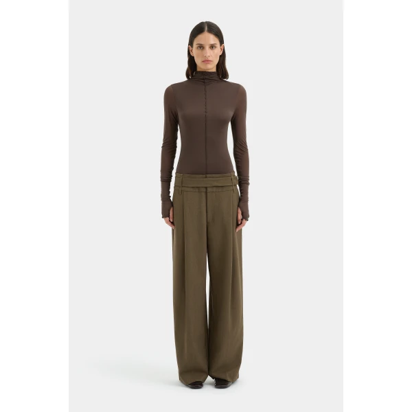 Sir The Label  in soft pastel tones – 2025 resort wear collection