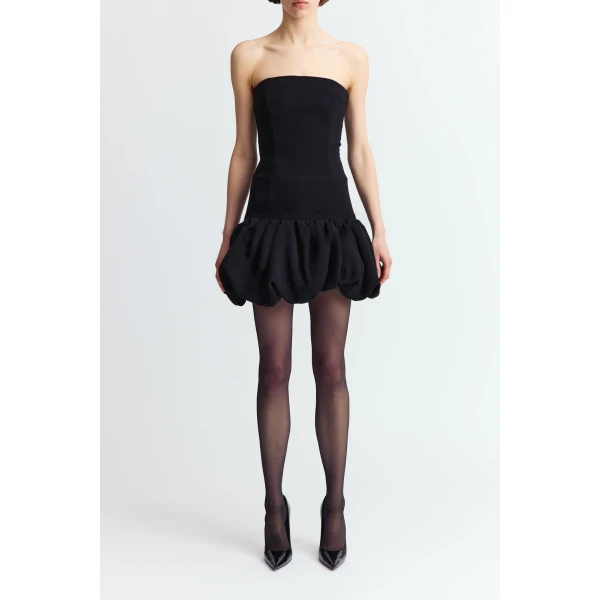 sculpted silhouette in smooth crepe