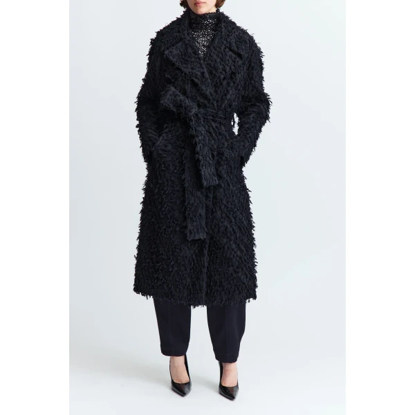 tactile silhouette in natural textured cotton