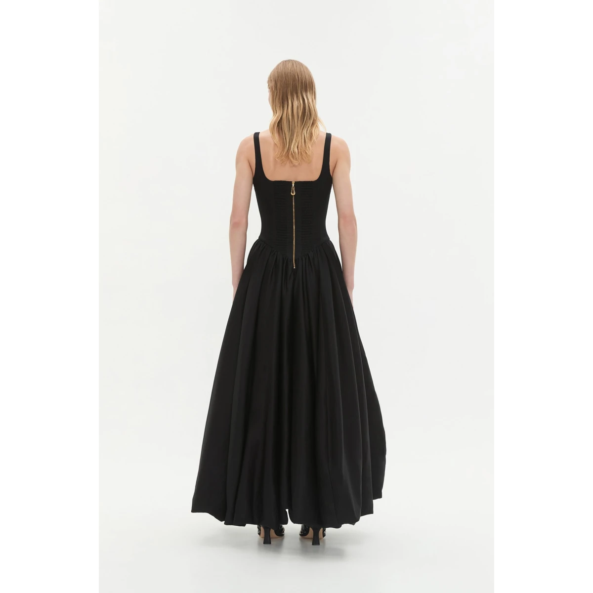 Aje Aus Dresses – structured silhouette with raw femininity from Coveti