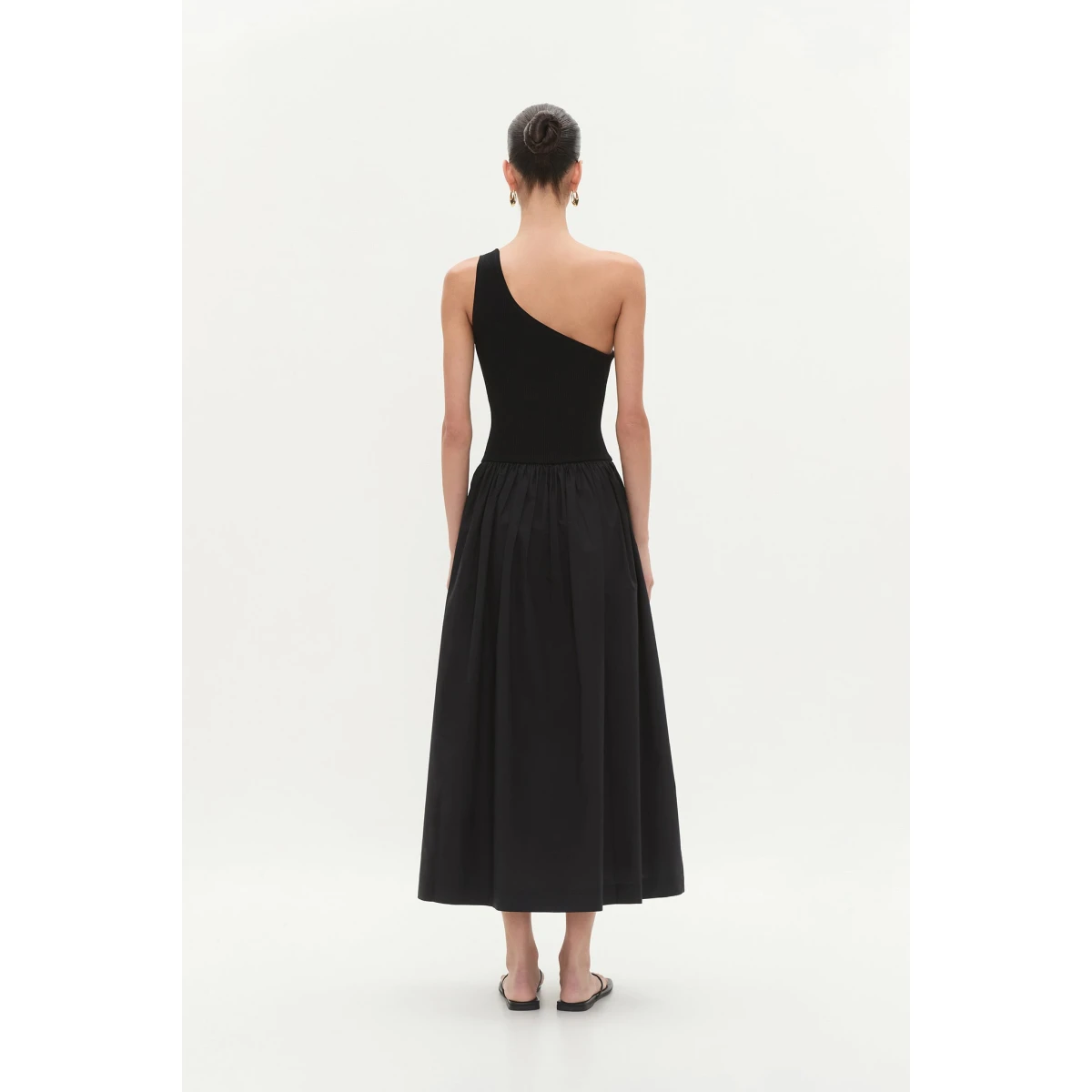 Aje clothing Aus Dresses – structured silhouette with raw femininity from Coveti