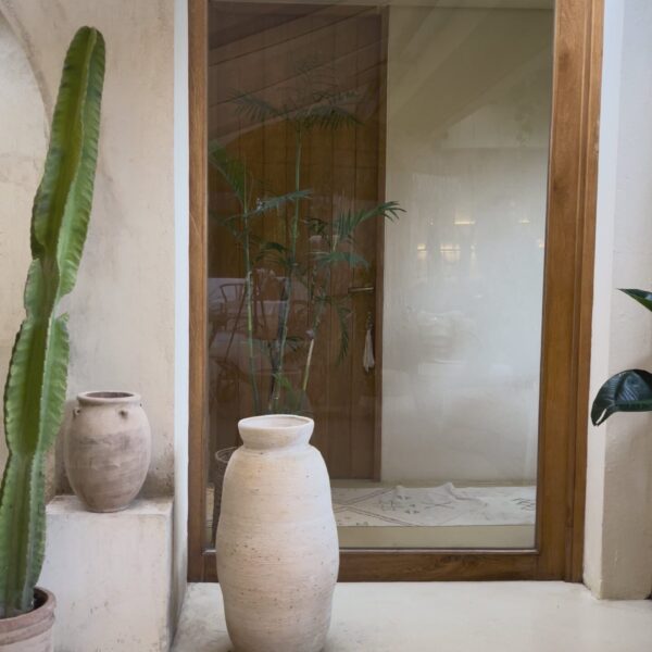 Andres Otalora luxury designer Skit with bold silhouette in linen