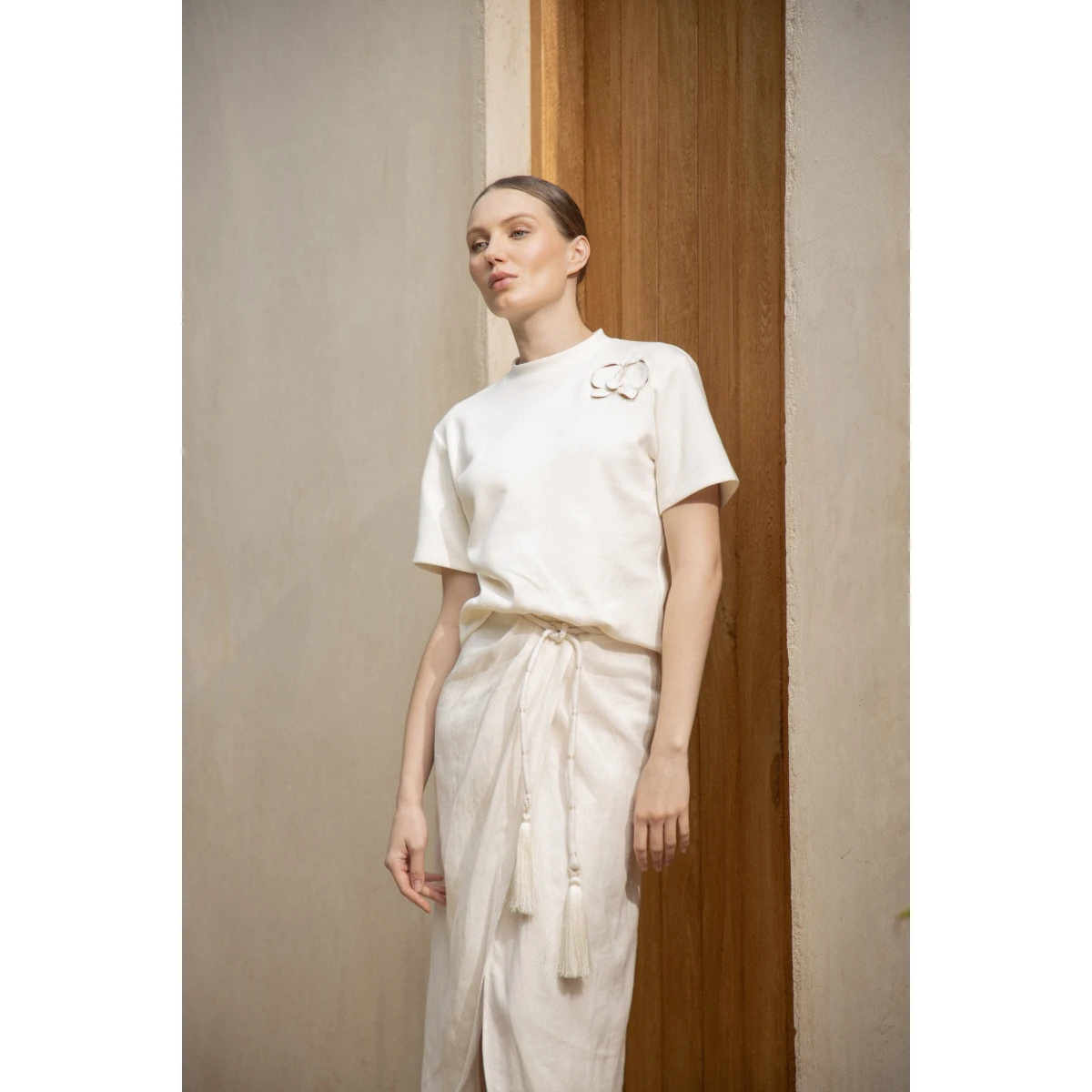 Andres Otalora luxury designer Skit with bold silhouette in linen