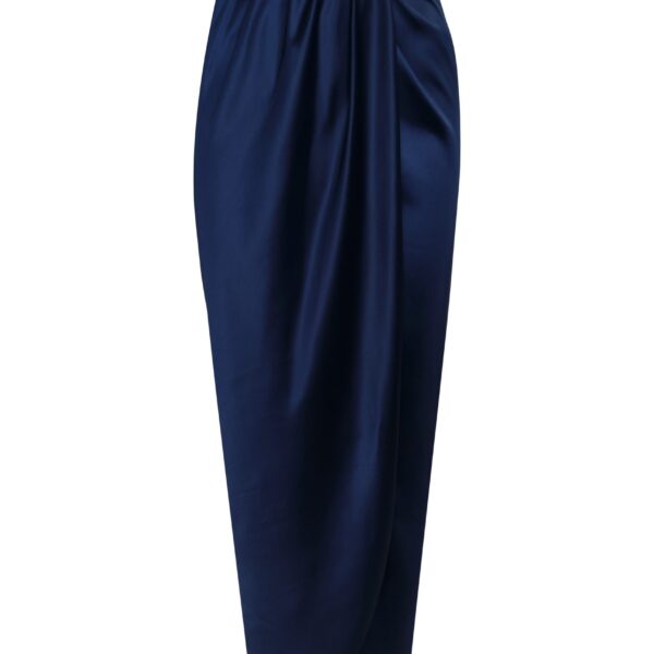 Andres Otalora luxury designer Skit with bold silhouette in linen
