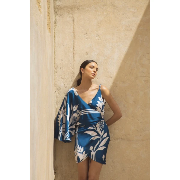 Andres Otalora luxury designer Dress with bold silhouette in linen