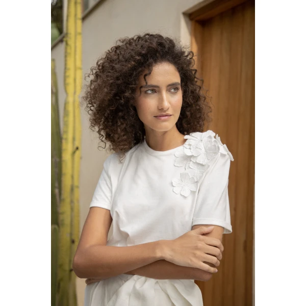 Andres Otalora luxury designer Top with bold silhouette in linen