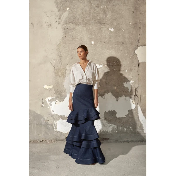 Andres Otalora luxury designer Top with bold silhouette in linen