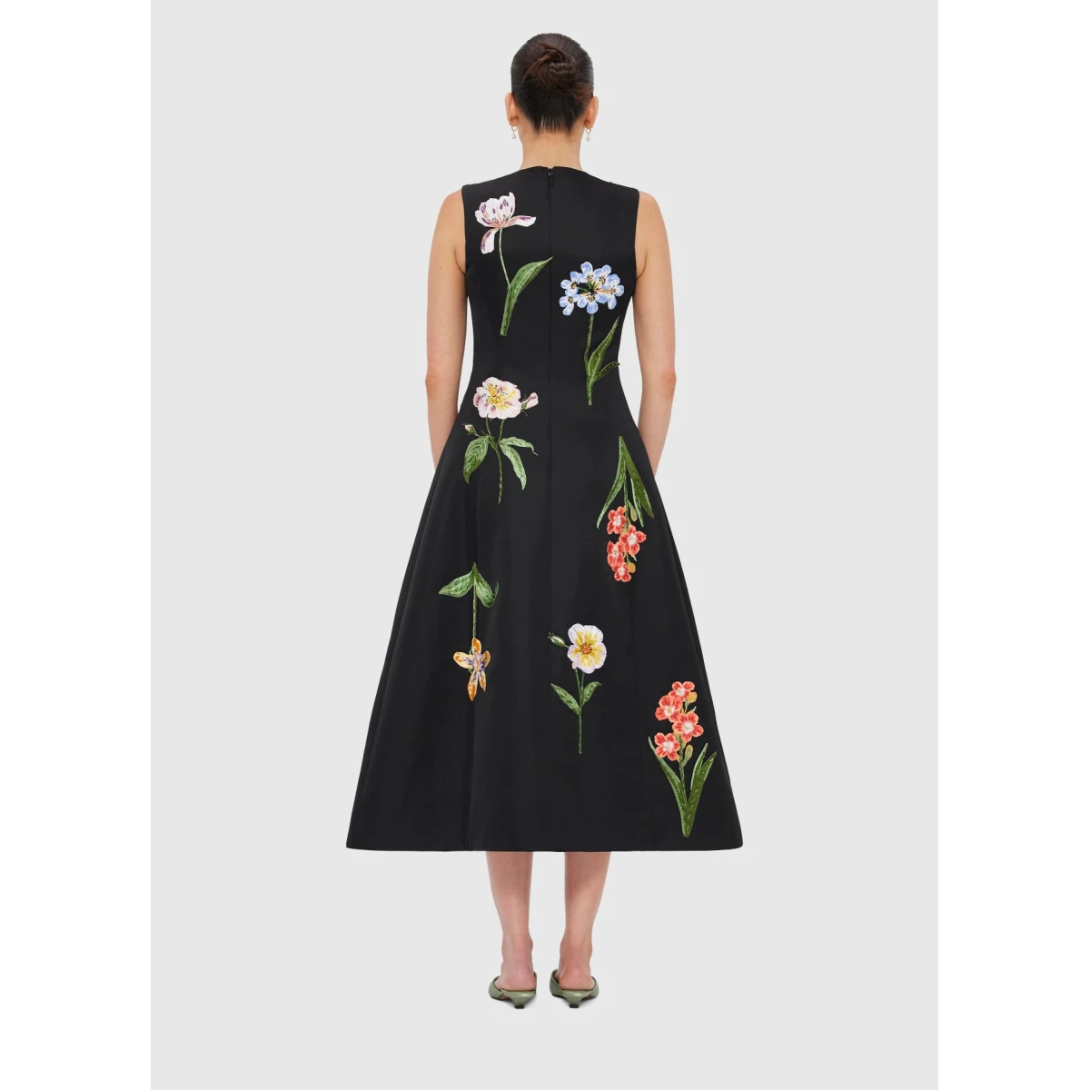 the Botanical Print is designed to delight. - Embroidered Sleeveless Midi Dress - Botanical Print in Ebony from Coveti