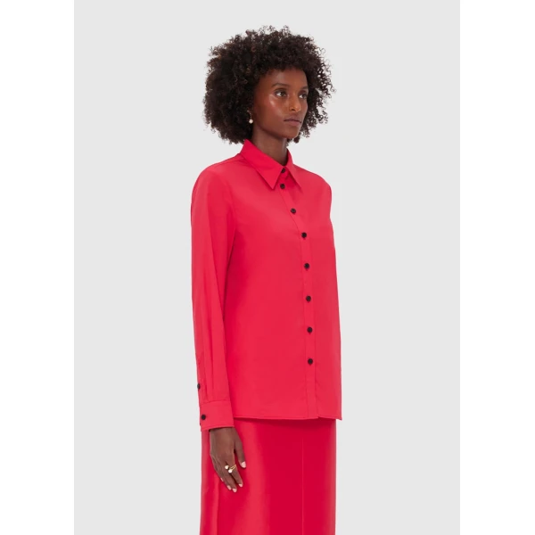 Long sleeves with button cuffs