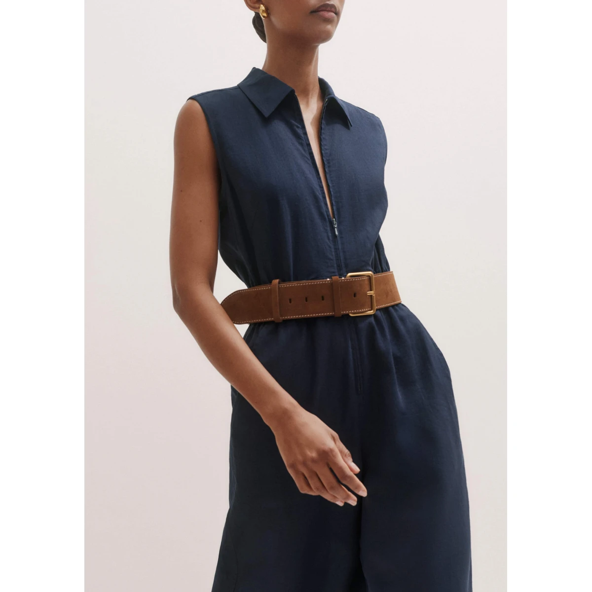 Crease-Less Linen Sleeveless Jumpsuit + Belt
Crease-Less Linen - Image 5