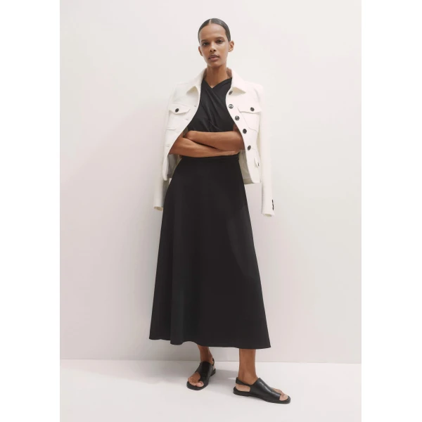 Crossover Maxi Dress
Elevated Evening Jersey - Image 5
