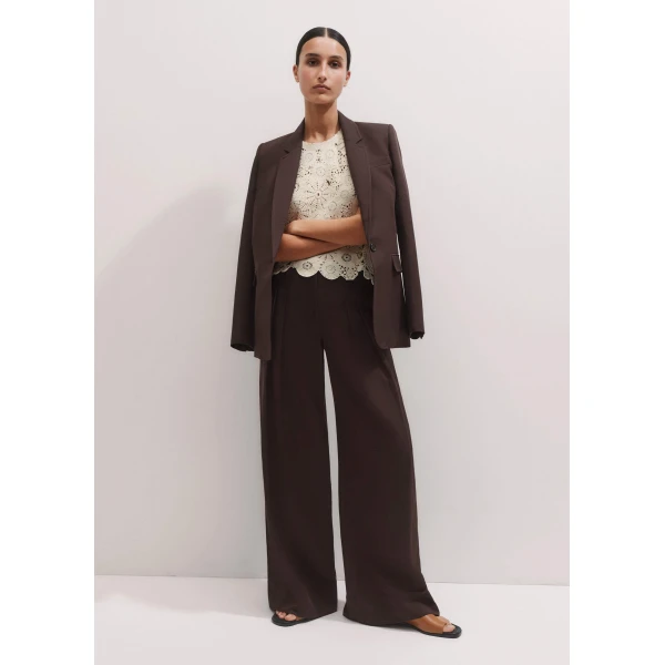 Me and Em Italian Linen Double Pleat Wide-Leg Trouser
Italian Linen + Cotton Blend, view 3