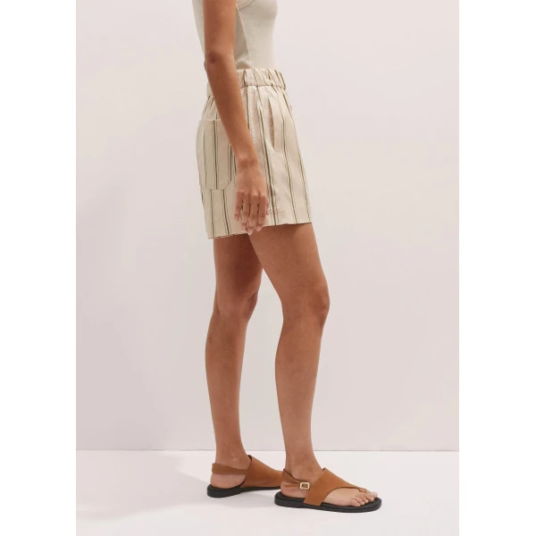 Italian Tailored Stripe Pull On Short
Italian Fluid Tailoring - Image 5