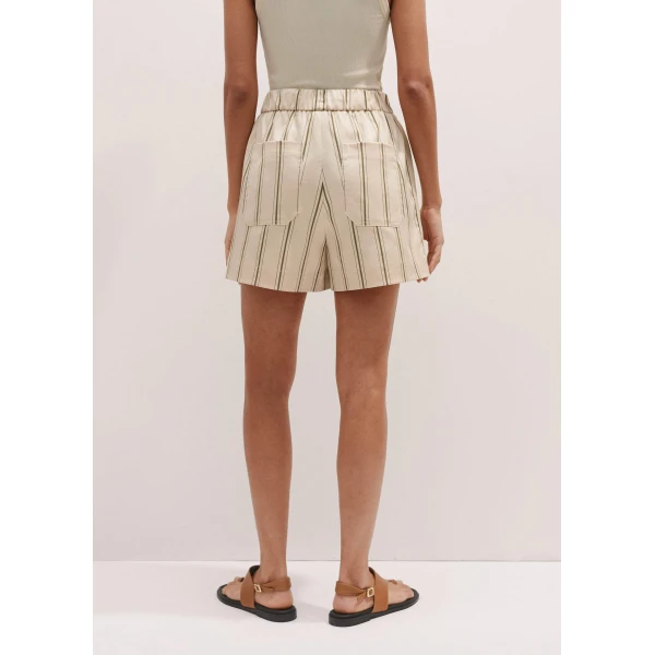 Italian Tailored Stripe Pull On Short
Italian Fluid Tailoring - Image 6