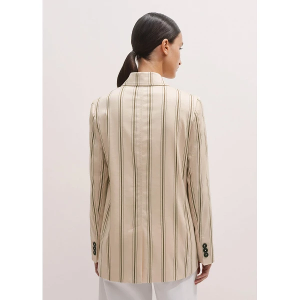 Italian Tailored Stripe Relaxed Blazer
Italian Fluid Tailoring - Image 7