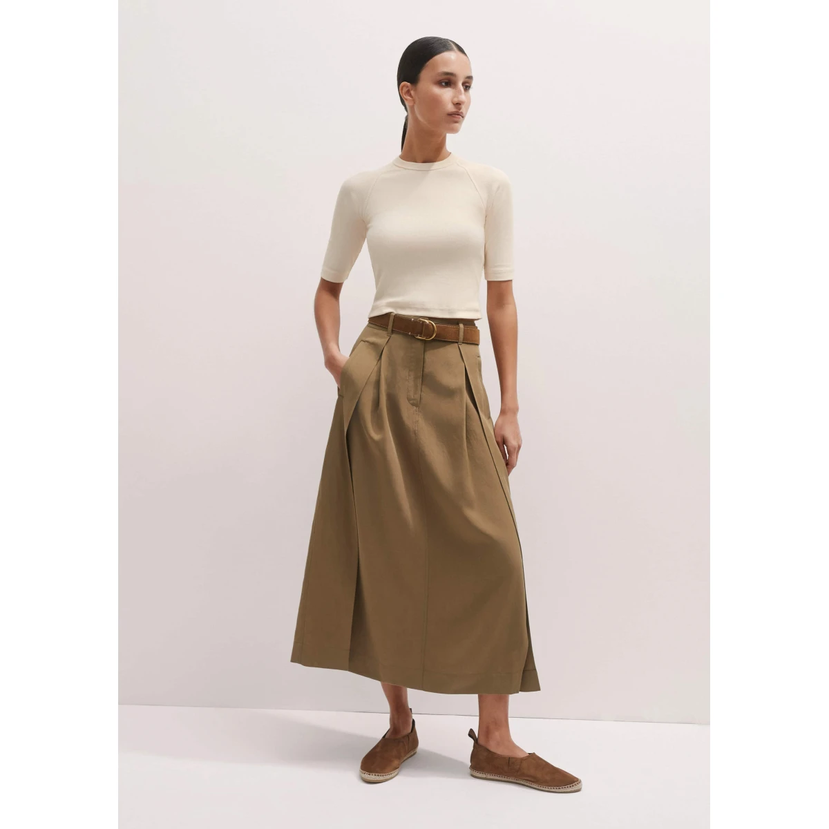 Linen Blend Wrap Maxi Skirt
Fluid Lyocell + Linen - Image 6