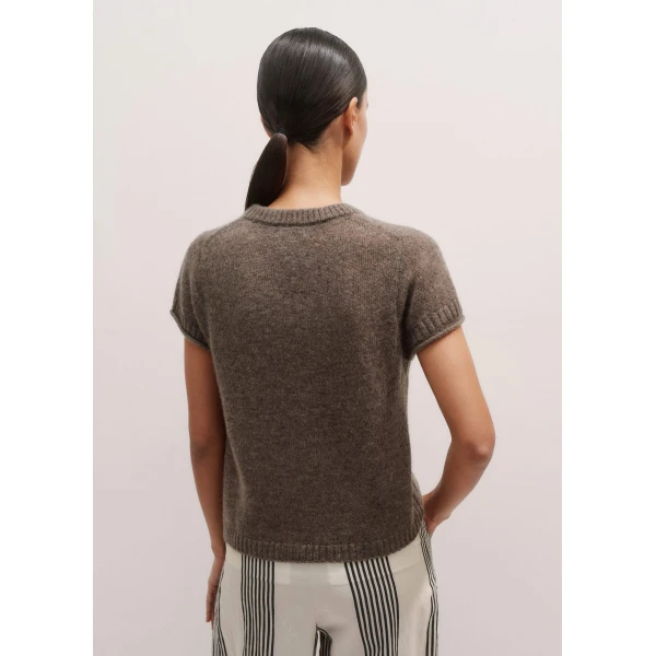 Merino Cashmere Silk Shrunken Baby Tee
Responsibly Sourced Merino Wool with Cashmere + Silk - Image 5