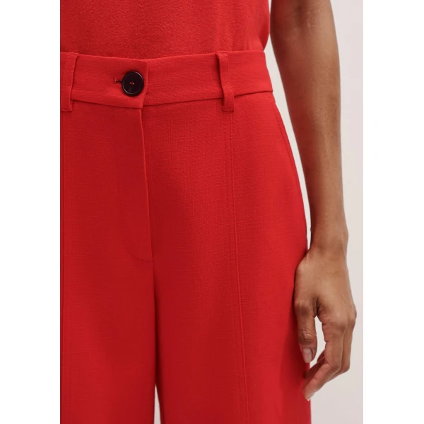 Me and Em Pop Color Straight Crop Pant
Fluid Tailoring Fabric, view 6