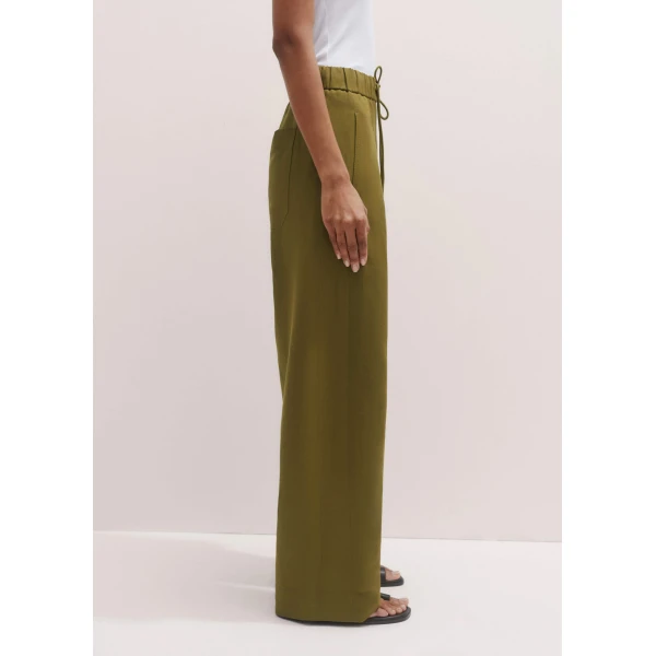 Me and Em Relaxed Tapered Pant
Linen-Blend Tailoring Fabric, view 5