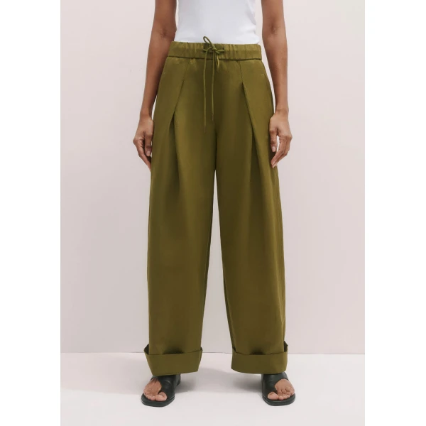Me and Em Relaxed Tapered Pant
Linen-Blend Tailoring Fabric, view 7