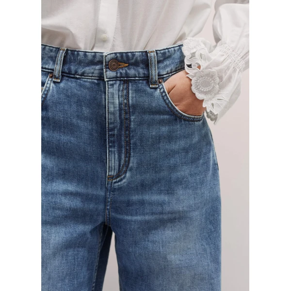 Me and Em Slouchy Long-Length Jean
Lightweight Non-Stretch Denim, view 6