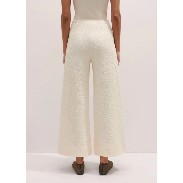 Me and Em Textured Ponte Crop Wide-Leg Pant
Textured Ponte Jersey, view 5