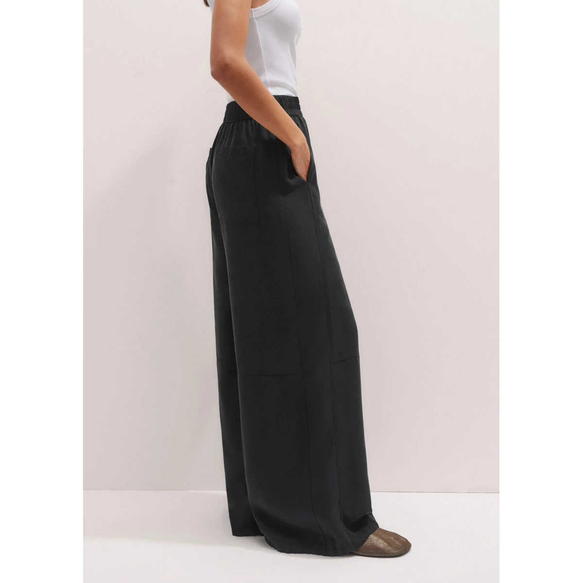 Washed Silk Drawstring Wide-Leg Pant
Washed Silk - Image 6