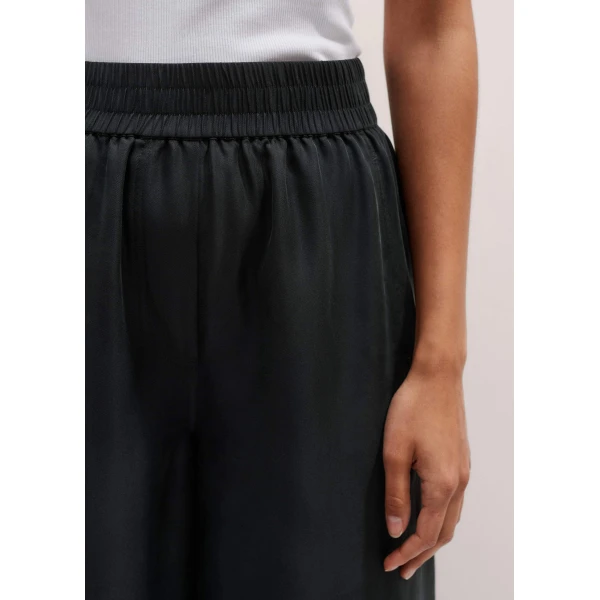 Washed Silk Drawstring Wide-Leg Pant
Washed Silk - Image 7