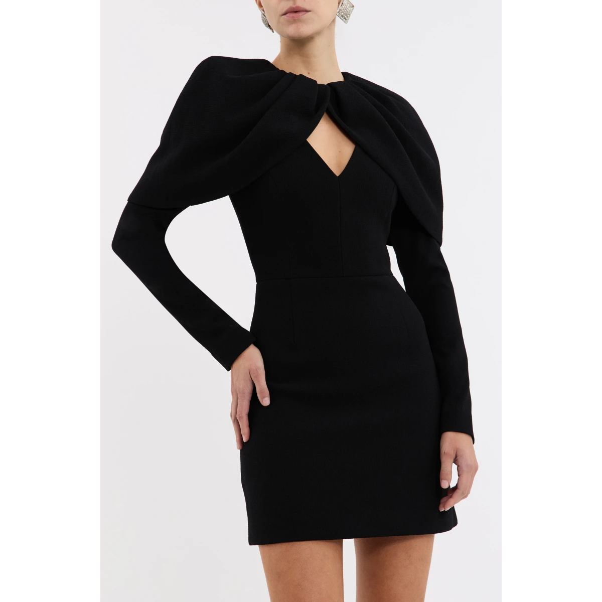 this dress is effortlessly chic for your next special event.