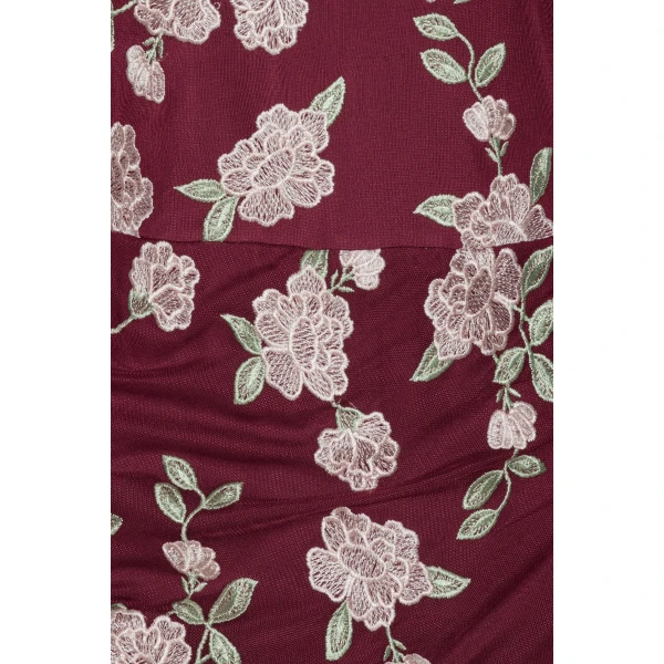 Rotate Red from Coveti – bold silhouette in vibrant color