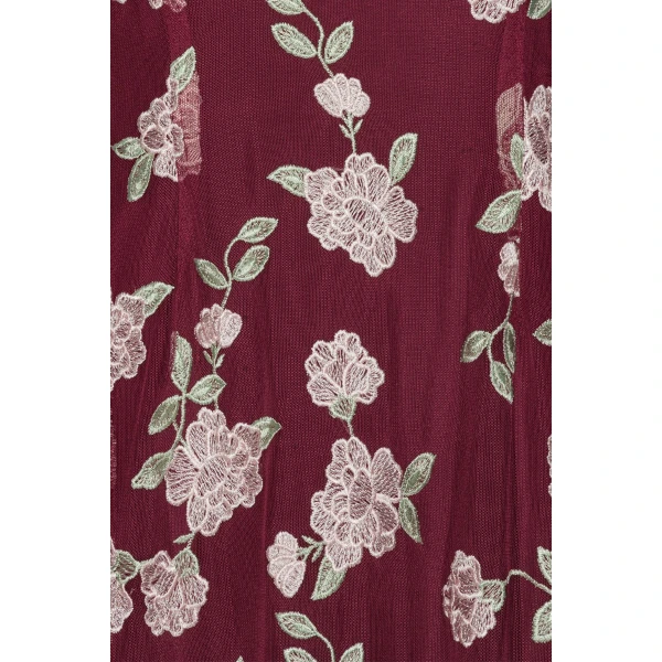 Rotate Red from Coveti – bold silhouette in vibrant color