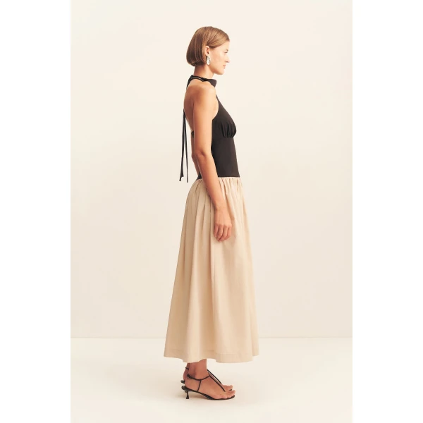 Adjustable ties at neckline
