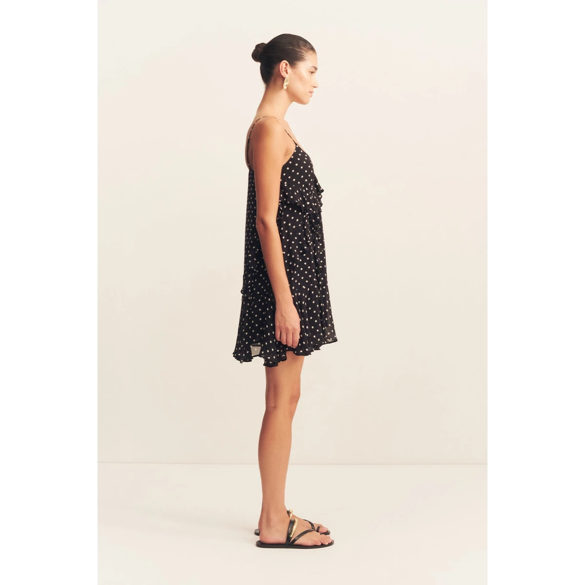 Plunged neckline