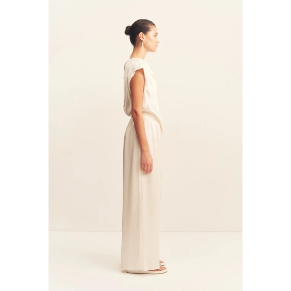 Elasticated waistband with tie