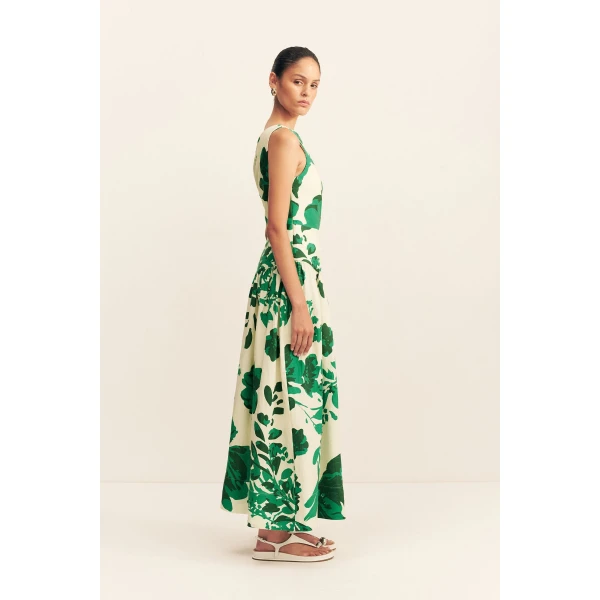 One shoulder neckline