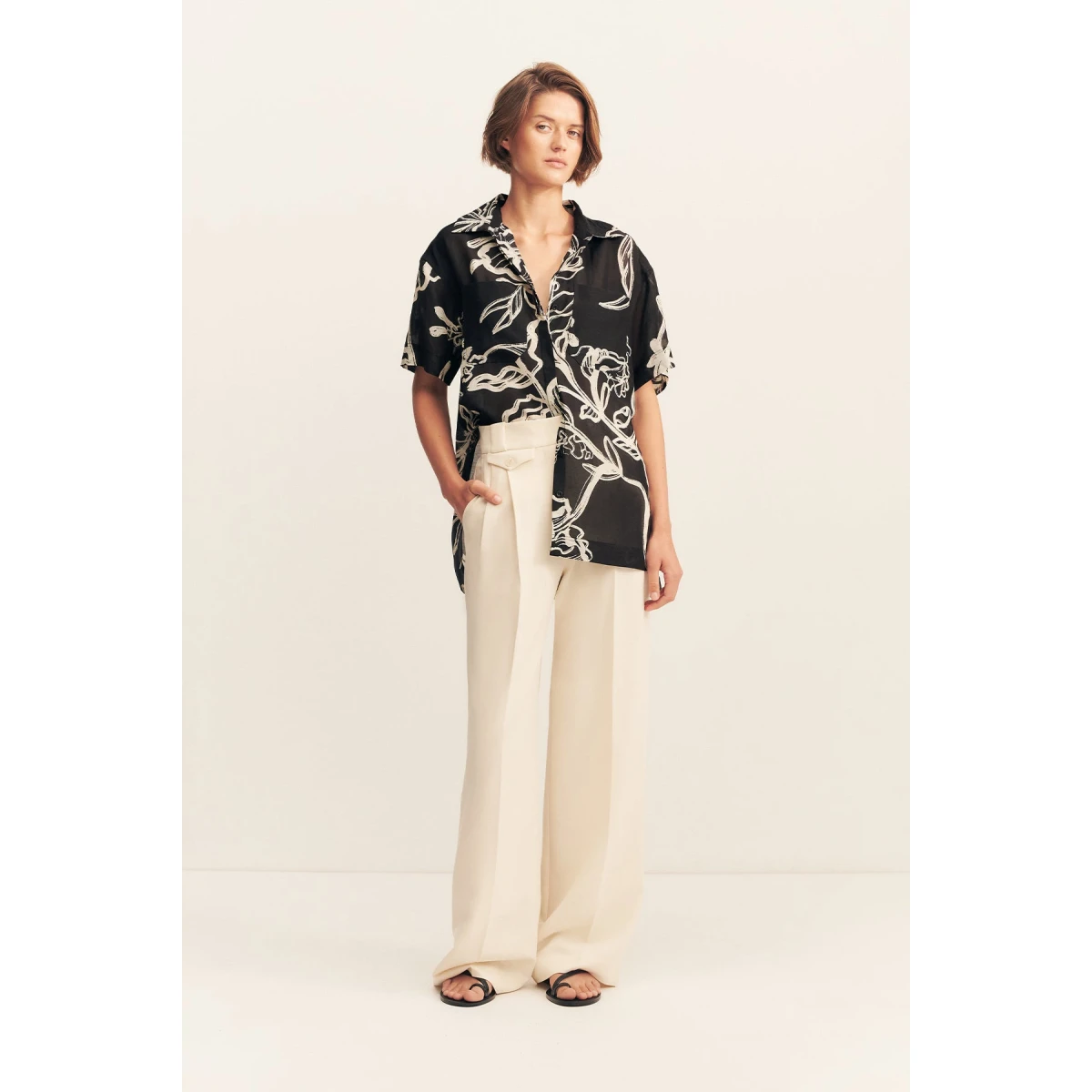 Lila Short Sleeve Shirt - Image 2