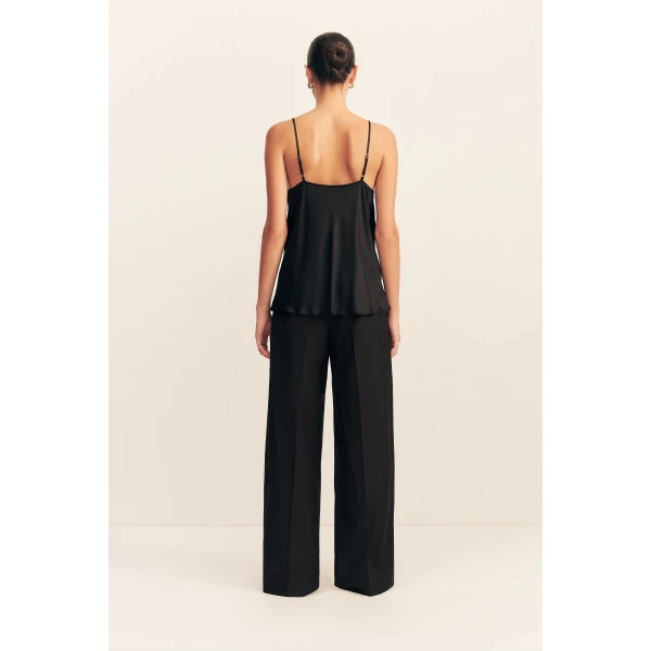 Loose fitting