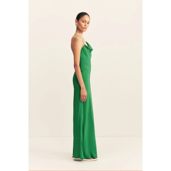 Cross back adjustable straps