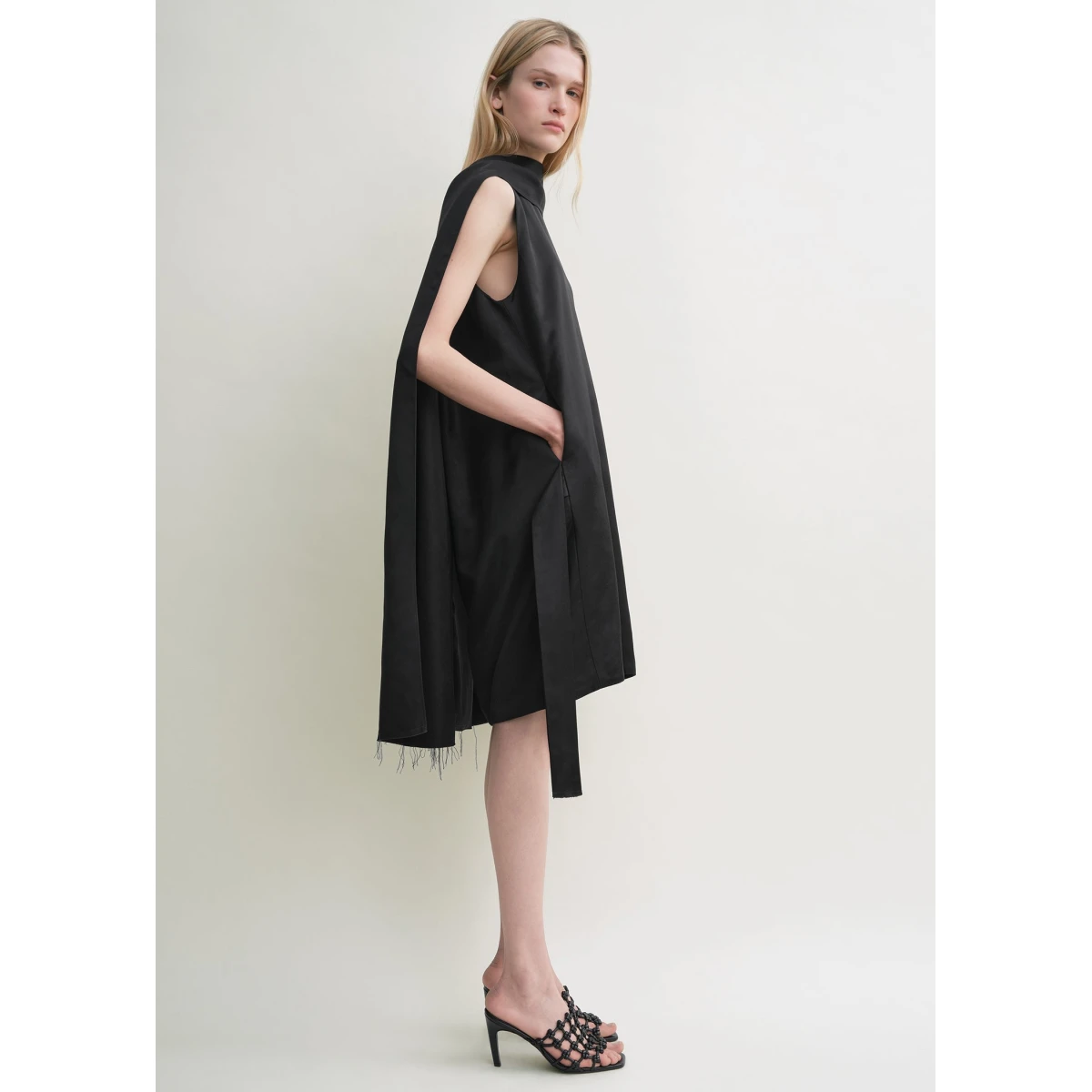 Cocoon scarf dress black - Image 3