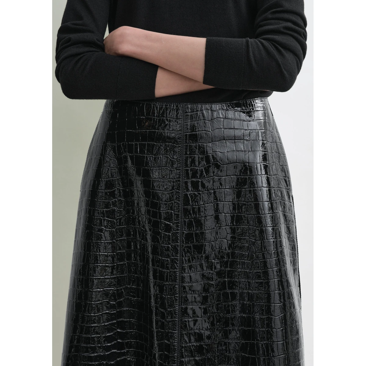 Croco-embossed skirt black - Image 5